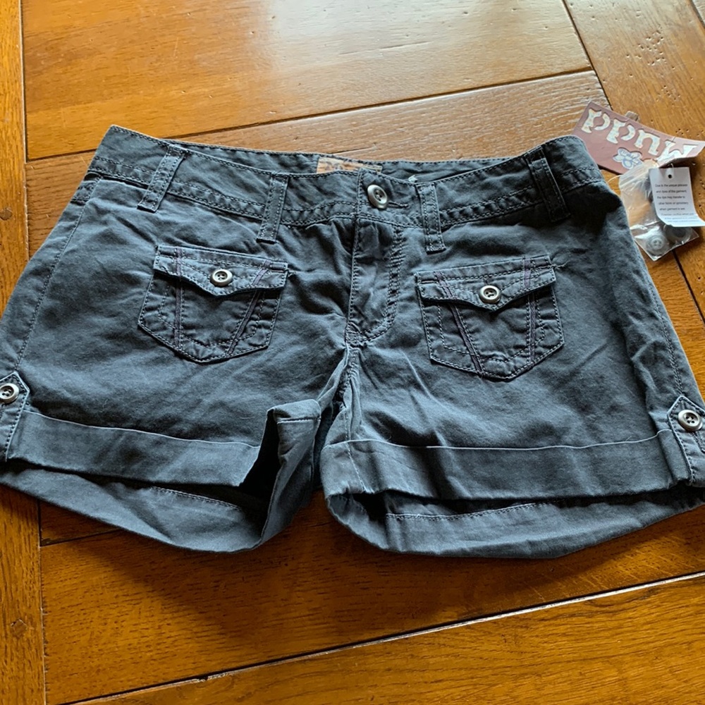 Mudd shorts size 1 NWT